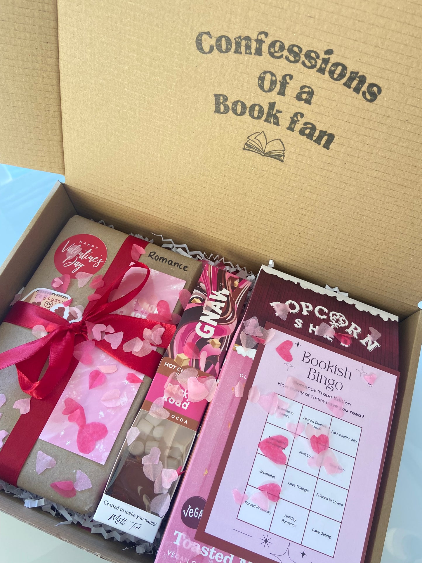Blind Date with a Book Hamper | Lover Collection